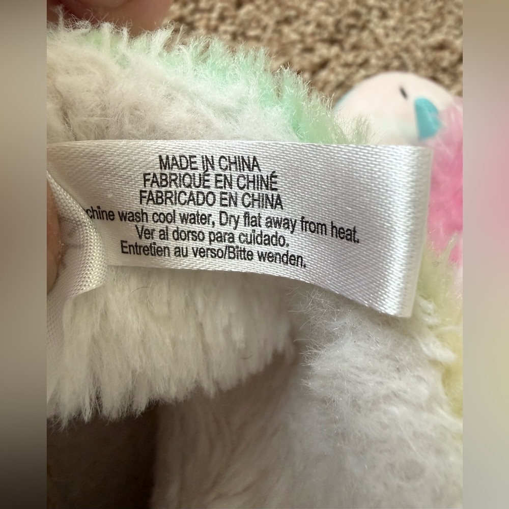 Totes Unicorn Faux Fur Rainbow Plush Slipper Boots | Kids 9–10 - Picture 6 of 6